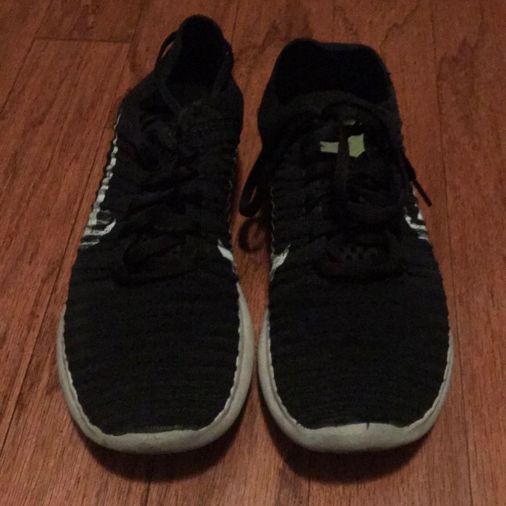 Black Nike’s